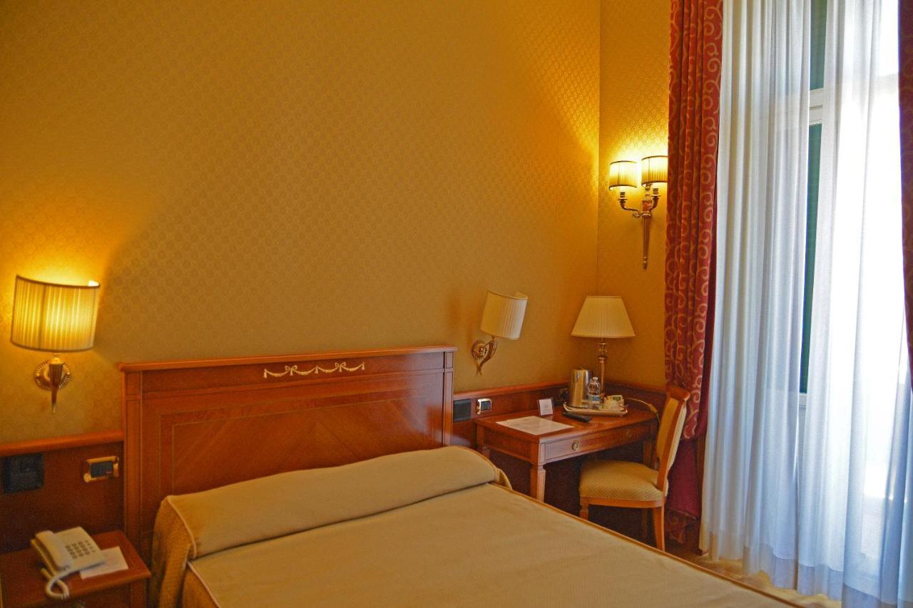 Livingston Hotel 4*